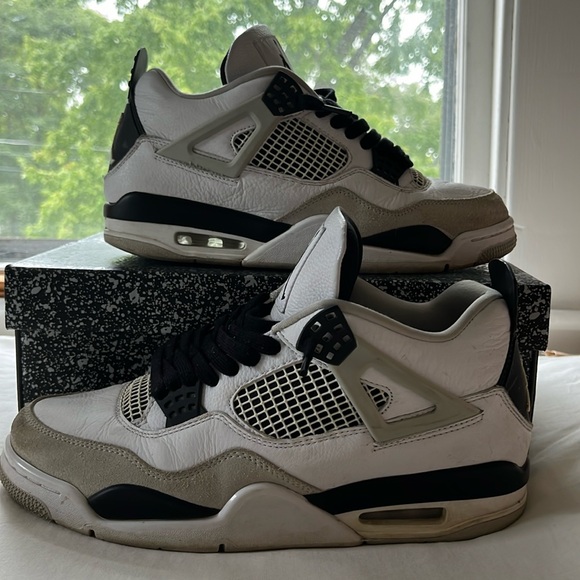 Jordan 4 military black used US Men’s size 10 - Picture 1 of 6